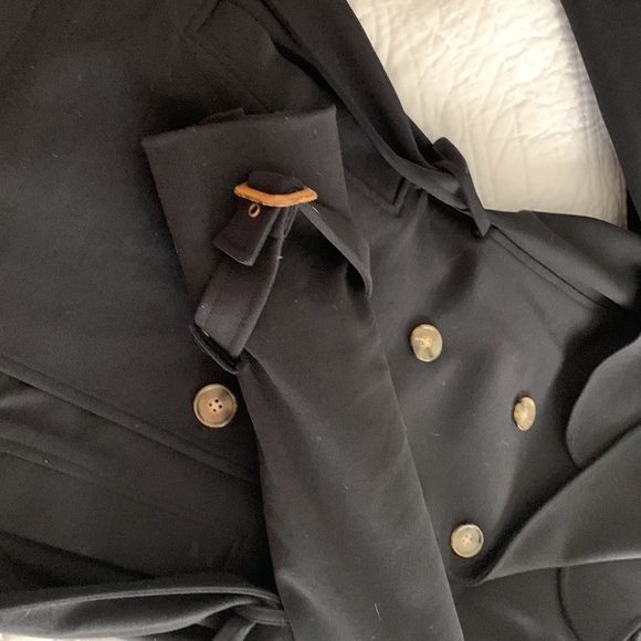 Black Short Women’s Trench Coat - Picture 6 of 7